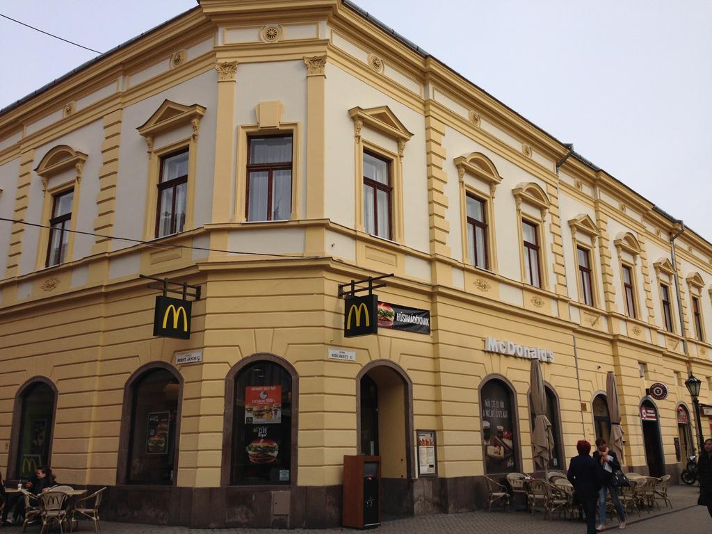 Széchenyi Apartman Erlau Exterior foto